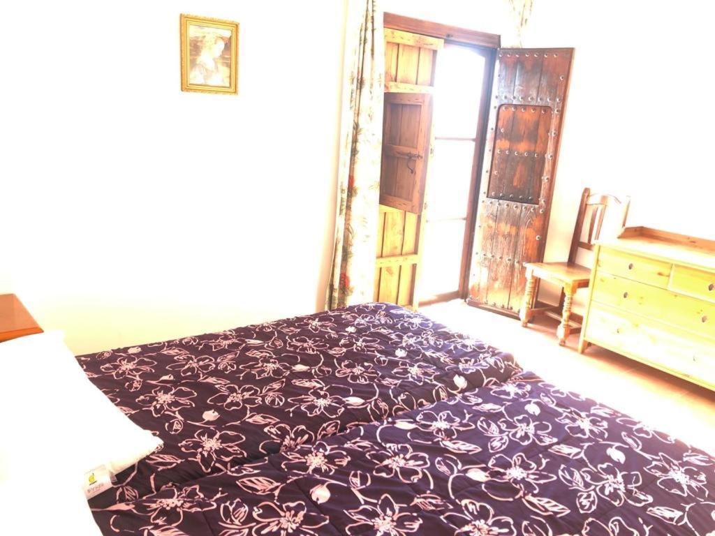 Casa De Tita Dolores Кортес-де-ла-Фронтера Экстерьер фото