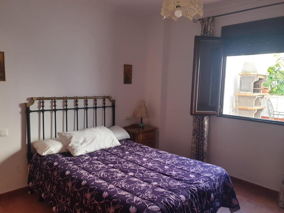 Casa De Tita Dolores Кортес-де-ла-Фронтера Экстерьер фото
