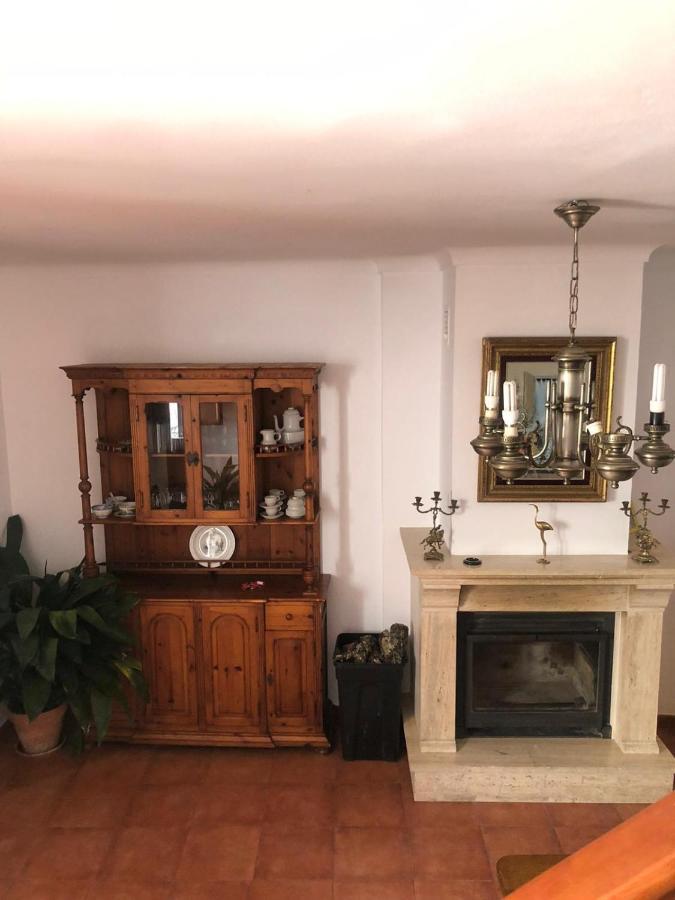 Casa De Tita Dolores Кортес-де-ла-Фронтера Экстерьер фото